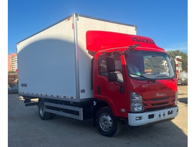 Изотермический фургон Isuzu ELF 700P 7,0 тонн 5,3 м